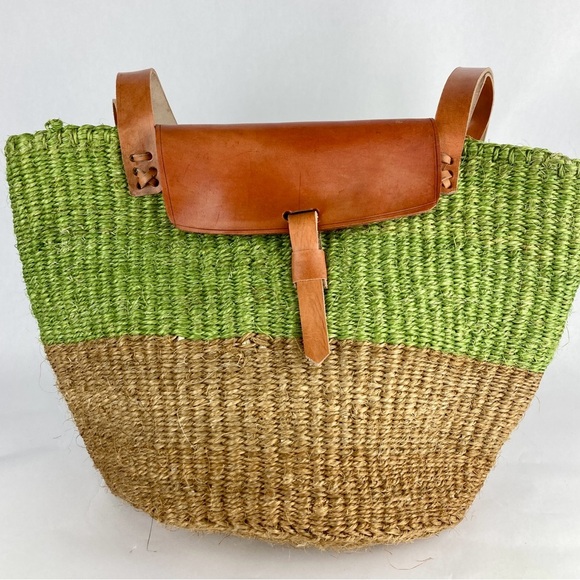 NWOT Sisal Market Kiondo Bag w/ leather top/closure/ and straps - Picture 3 of 6